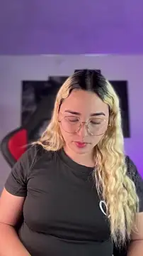 Irisweet  online show from 10-26-25, 04:35