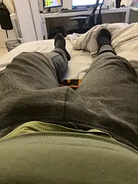 Snapshot of Luishorny19 chatting on 01-21-25, 03:32 Luishorny19 online show from 01-21-25, 03:32