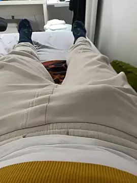 Snapshot of Luishorny19 chatting on 02-14-25, 03:05 Luishorny19 online show from 02-14-25, 03:05