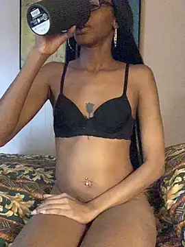 Snapshot of Jasmine_FullsShine chatting on 12-05-25, 04:36 Jasmine FullsShine online show from 12-05-25, 04:36