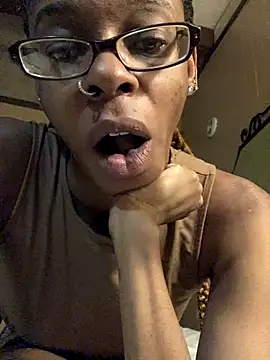 Snapshot of Jasmine_FullsShine chatting on 12-14-25, 10:53 Jasmine FullsShine online show from 12-14-25, 10:53