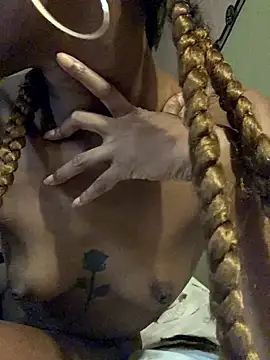 Snapshot of Jasmine_FullsShine chatting on 01-12-26, 03:39 Jasmine FullsShine online show from 01-12-26, 03:39