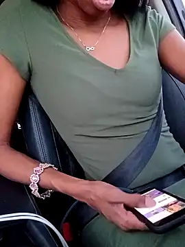 Snapshot of Jasmine_FullsShine chatting on 03-12-26, 12:28 Jasmine FullsShine online show from 03-12-26, 12:28