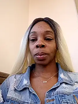 Snapshot of Jasmine_FullsShine chatting on 04-07-26, 07:14 Jasmine FullsShine online show from 04-07-26, 07:14