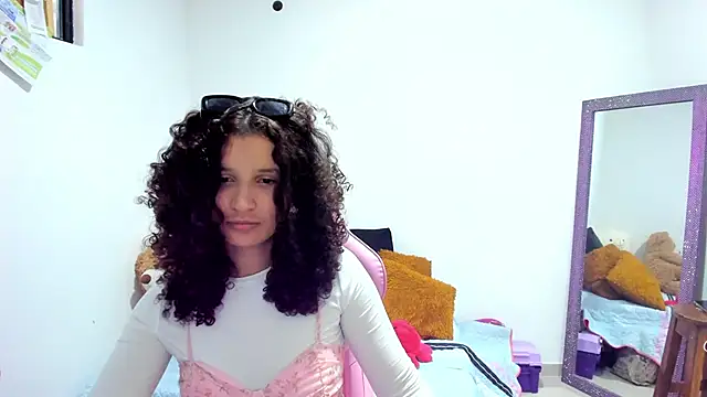 Cositarica  online show from 10-05-25, 04:16