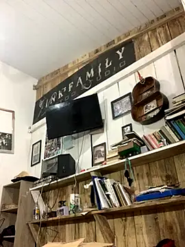 raphadoors19 online show from 11-17-25, 05:52