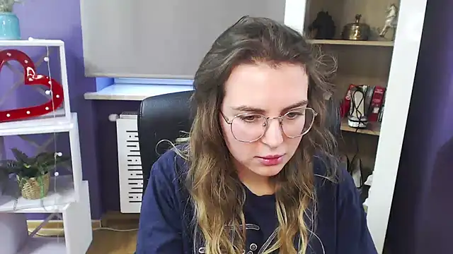 Zoey Erotic online show from 12-19-24, 08:45