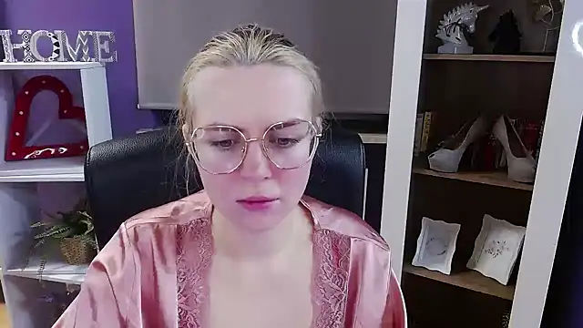 Zoey Erotic online show from 02-03-26, 05:27