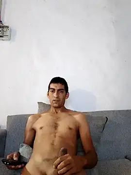 Snapshot of Elverguditojaja chatting on 02-28-26, 02:01 Elverguditojaja online show from 02-28-26, 02:01