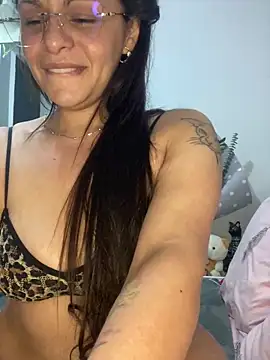 Kataliina online show from 03-18-25, 05:52