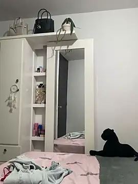 Kataliina online show from 03-22-25, 05:49