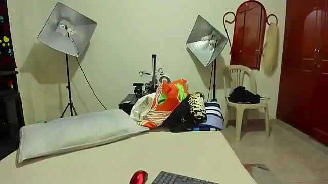 ashley rossez7 online show from 12-03-24, 12:13