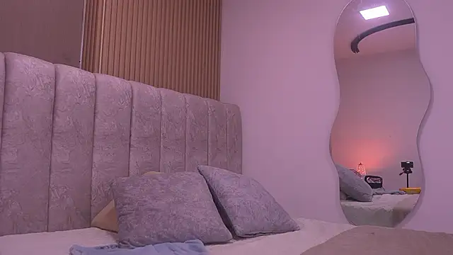 violeta aroca online show from 03-12-26, 03:12