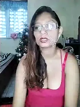 Snapshot of Sivanija_21 chatting on 12-28-24, 02:53 Sivanija 21 online show from 12-28-24, 02:53