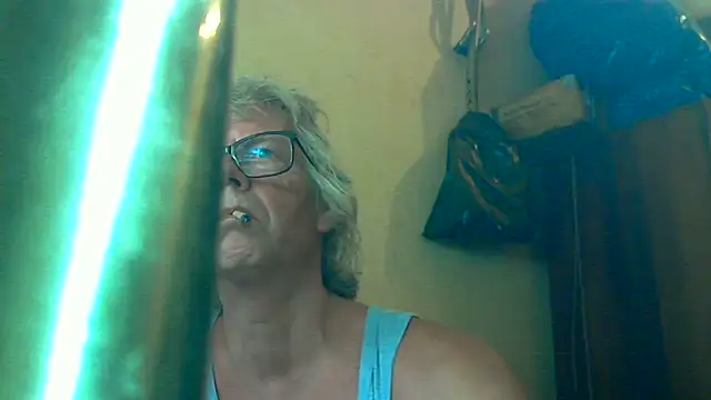 Snapshot of stelletje55 chatting on 07-27-26, 08:54 stelletje55 online show from 07-27-26, 08:54