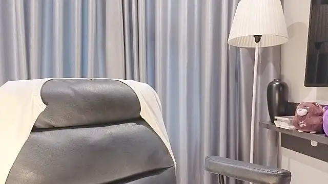 Snapshot of Kya_Choco8 chatting on 10-28-25, 07:34 Kya Choco8 online show from 10-28-25, 07:34