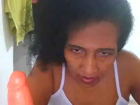 Snapshot of Aishamara chatting on 02-25-25, 06:58 Aishamara online show from 02-25-25, 06:58