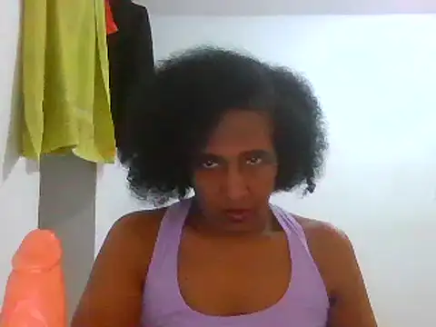 Snapshot of Aishamara chatting on 02-26-25, 04:36 Aishamara online show from 02-26-25, 04:36