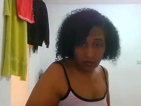 Snapshot of Aishamara chatting on 03-09-25, 06:21 Aishamara online show from 03-09-25, 06:21