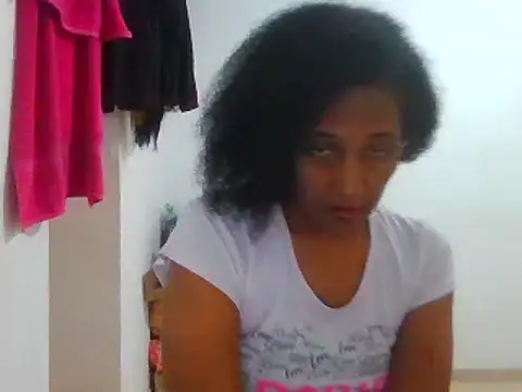 Snapshot of Aishamara chatting on 03-15-25, 06:43 Aishamara online show from 03-15-25, 06:43