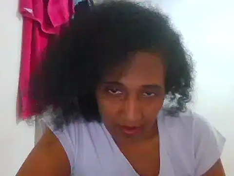 Snapshot of Aishamara chatting on 03-15-25, 09:49 Aishamara online show from 03-15-25, 09:49