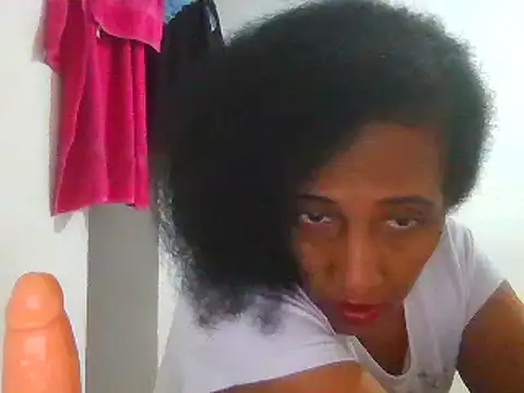 Snapshot of Aishamara chatting on 03-17-25, 12:19 Aishamara online show from 03-17-25, 12:19