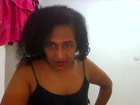 Snapshot of Aishamara chatting on 03-20-25, 01:04 Aishamara online show from 03-20-25, 01:04