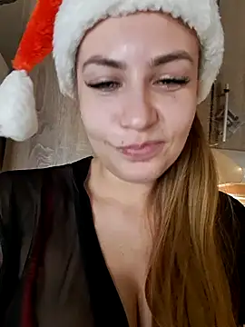 Snapshot of Keli_Jessi chatting on 12-25-24, 04:43 Keli Jessi online show from 12-25-24, 04:43