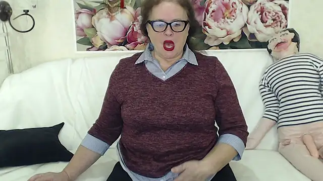 FlaviaSquirts online show from 10-30-25, 05:53