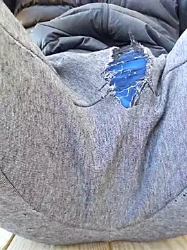 Snapshot of Diablo9804 chatting on 10-14-25, 04:19 Diablo9804 online show from 10-14-25, 04:19