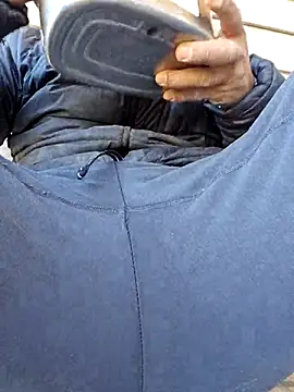 Snapshot of Diablo9804 chatting on 10-20-25, 04:18 Diablo9804 online show from 10-20-25, 04:18