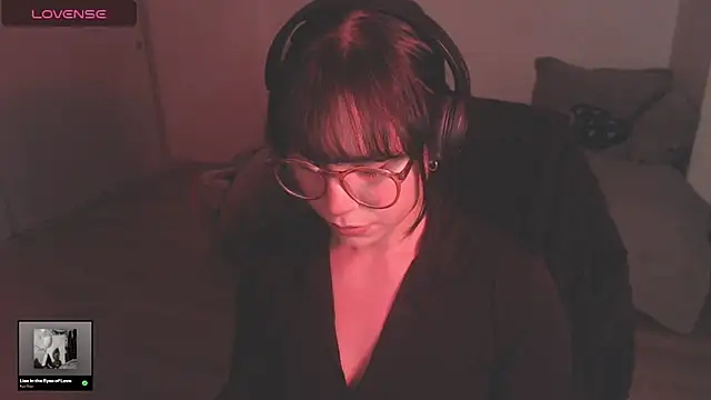 Snapshot of modjo_ chatting on 01-17-26, 04:06 modjo online show from 01-17-26, 04:06