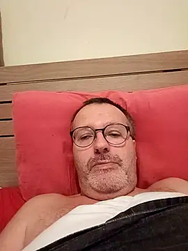 Snapshot of mike9473 chatting on 10-27-25, 09:19 mike9473 online show from 10-27-25, 09:19