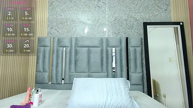 veronicaroose  online show from 02-11-26, 12:43