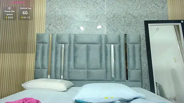 veronicaroose  online show from 02-25-26, 12:48