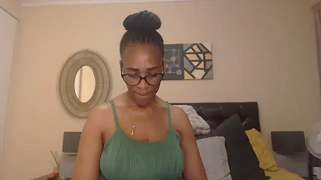 Creamyass22 online show from 03-18-25, 05:42