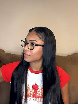 Snapshot of CandyLuxxxx chatting on 12-05-24, 08:55 CandyLuxxxx online show from 12-05-24, 08:55