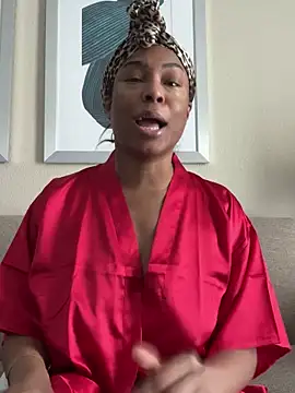 Snapshot of CandyLuxxxx chatting on 01-24-25, 09:26 CandyLuxxxx online show from 01-24-25, 09:26