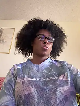 Snapshot of CandyLuxxxx chatting on 03-23-26, 08:46 CandyLuxxxx online show from 03-23-26, 08:46