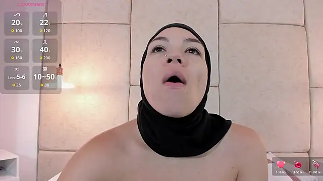 aisha vs online show from 02-10-26, 12:20