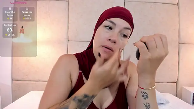 aisha vs online show from 03-14-26, 12:21