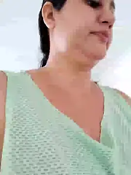 Snapshot of keilymadam chatting on 12-05-24, 02:44 keilymadam online show from 12-05-24, 02:44