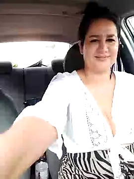 Snapshot of keilymadam chatting on 12-18-24, 01:34 keilymadam online show from 12-18-24, 01:34