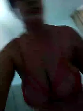 Snapshot of keilymadam chatting on 01-26-25, 12:33 keilymadam online show from 01-26-25, 12:33