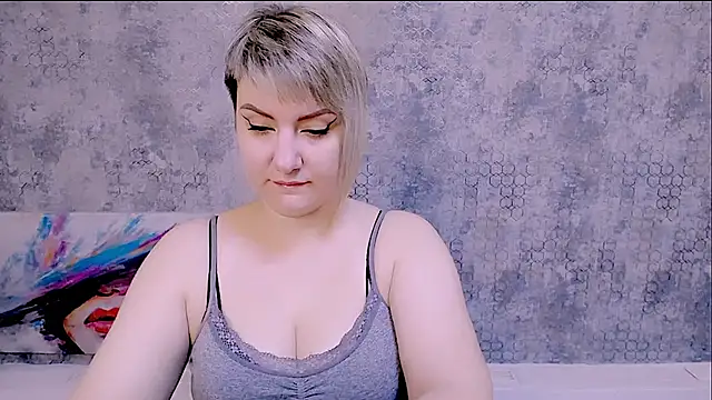 Djullia online show from 09-18-25, 05:42