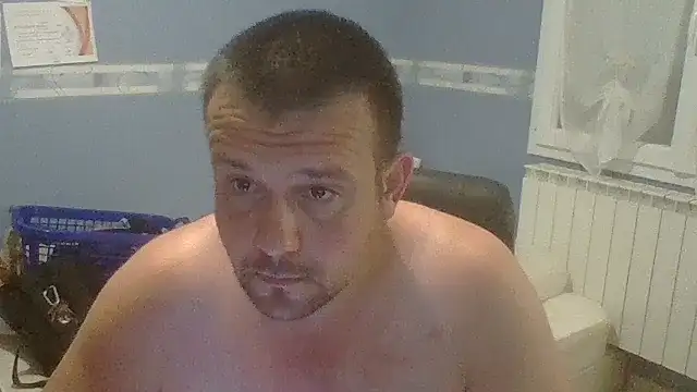 manubm03 online show from 09-21-25, 07:32