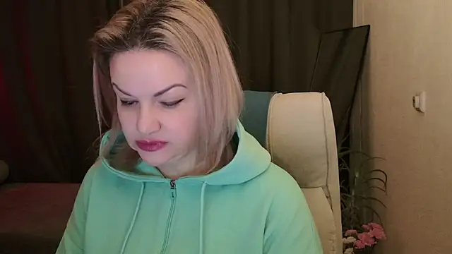 Snapshot of MishaMILF chatting on 03-15-25, 05:59 MishaMILF online show from 03-15-25, 05:59