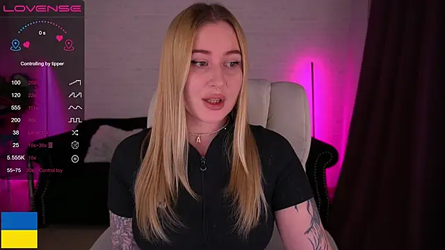 Snapshot of ArolinaNight chatting on 12-01-24, 09:26 ArolinaNight online show from 12-01-24, 09:26