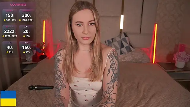 Snapshot of ArolinaNight chatting on 03-08-25, 09:08 ArolinaNight online show from 03-08-25, 09:08