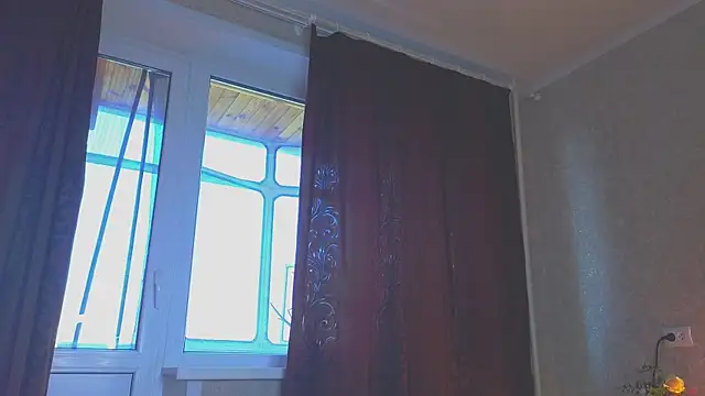 Snapshot of sinteas chatting on 06-18-26, 04:00 sinteas online show from 06-18-26, 04:00